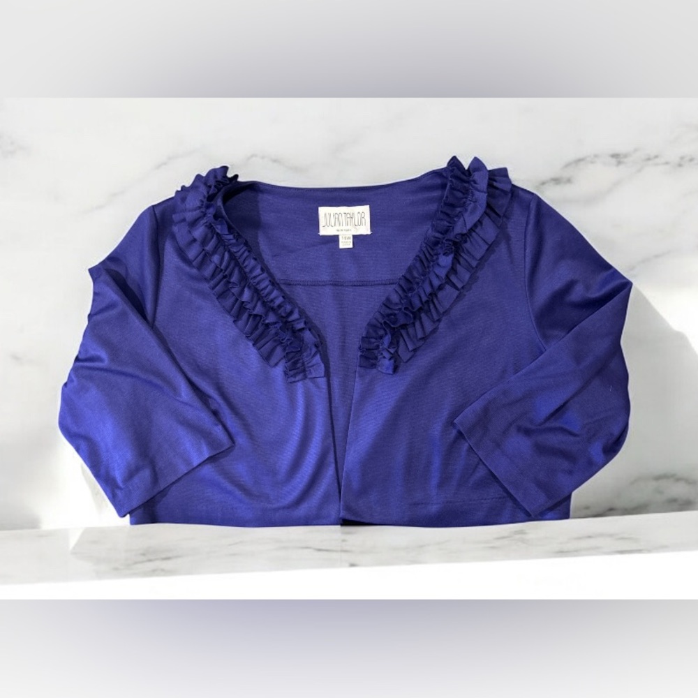 Julian Taylor Women's Vintage Purple Ruffled cropped jacket, size 16W